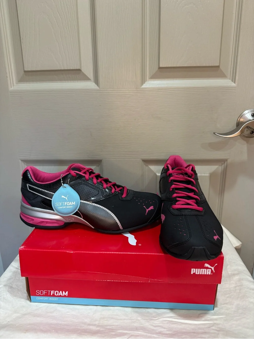 PUMA Tazon 6 Wn's FM Black Beetroot Women's Cross Train Sneaker SZ 9 NIB 189877